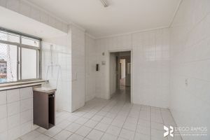 Image 21 - 210500