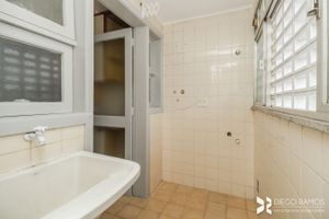 Image 32 - 210556
