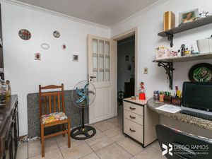 Image 8 - 210585
