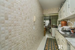 Image 10 - 210638