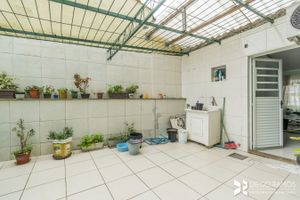Image 23 - 210638