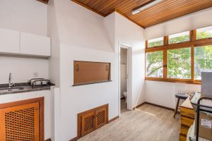 Image 35 - 210683
