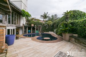 Image 25 - 210686