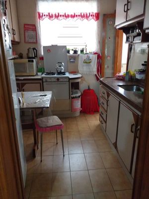 Image 2 - 210694
