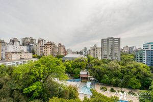 Image 8 - 210702