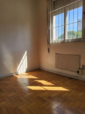Image 15 - 210762