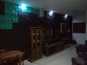 Image 4 - 210785