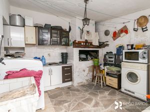 Image 18 - 210812