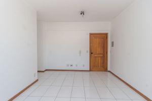 Image 7 - 210862