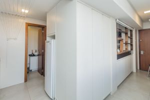 Image 43 - 210878