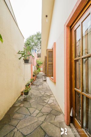 Image 33 - 210972