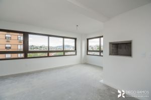 Image 4 - 211049