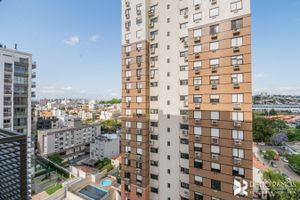 Image 7 - 211049