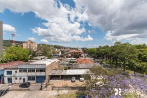 Image 10 - 211196