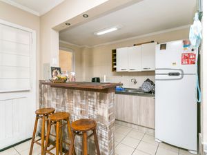 Image 15 - 211217