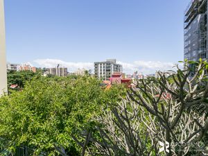 Image 13 - 211236