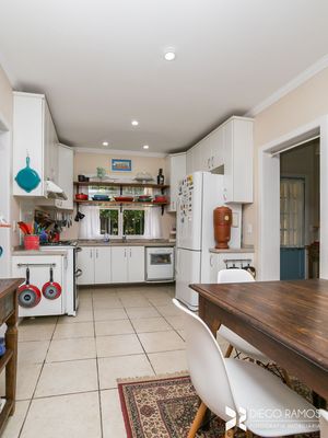 Image 34 - 211236