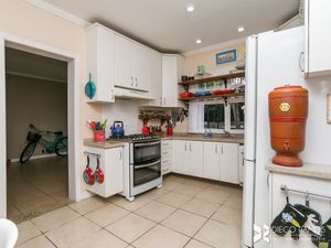 Image 35 - 211236