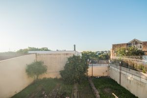 Image 29 - 211241