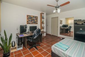 Image 33 - 211241