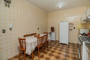 Image 37 - 211241