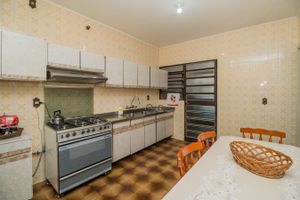 Image 38 - 211241
