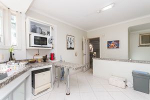 Image 38 - 211270