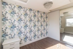 Image 18 - 211330