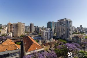 Image 20 - 211330