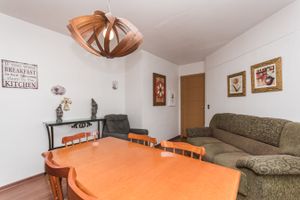 Image 3 - 211377