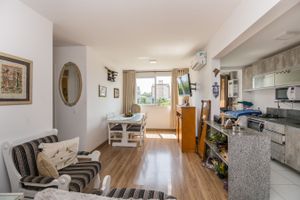 Image 4 - 211521