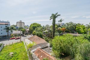 Image 15 - 211521