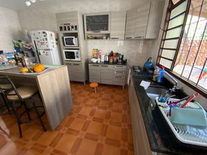Image 13 - 211596