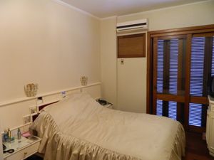 Image 8 - 211649
