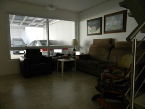 Image 5 - 211667