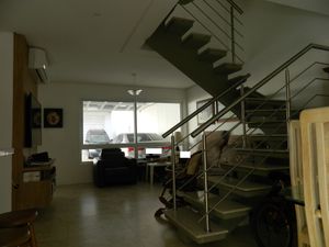Image 1 - 211667