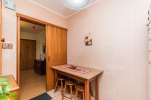 Image 22 - 211720