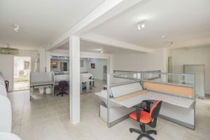 Image 17 - 211784