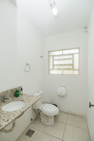 Image 33 - 211784