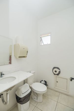 Image 38 - 211784