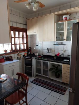 Image 5 - 211803