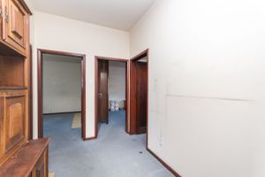 Image 10 - 211884
