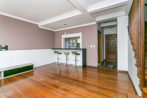 Image 3 - 211910