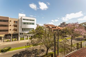 Image 17 - 211910