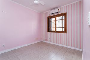 Image 19 - 211910