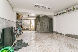 Image 38 - 211910