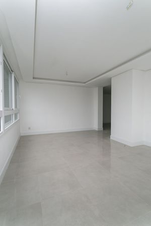 Image 3 - 211946