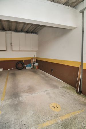 Image 38 - 212070