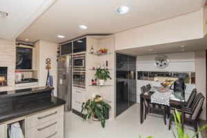 Image 31 - 212072