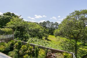 Image 23 - 212095
